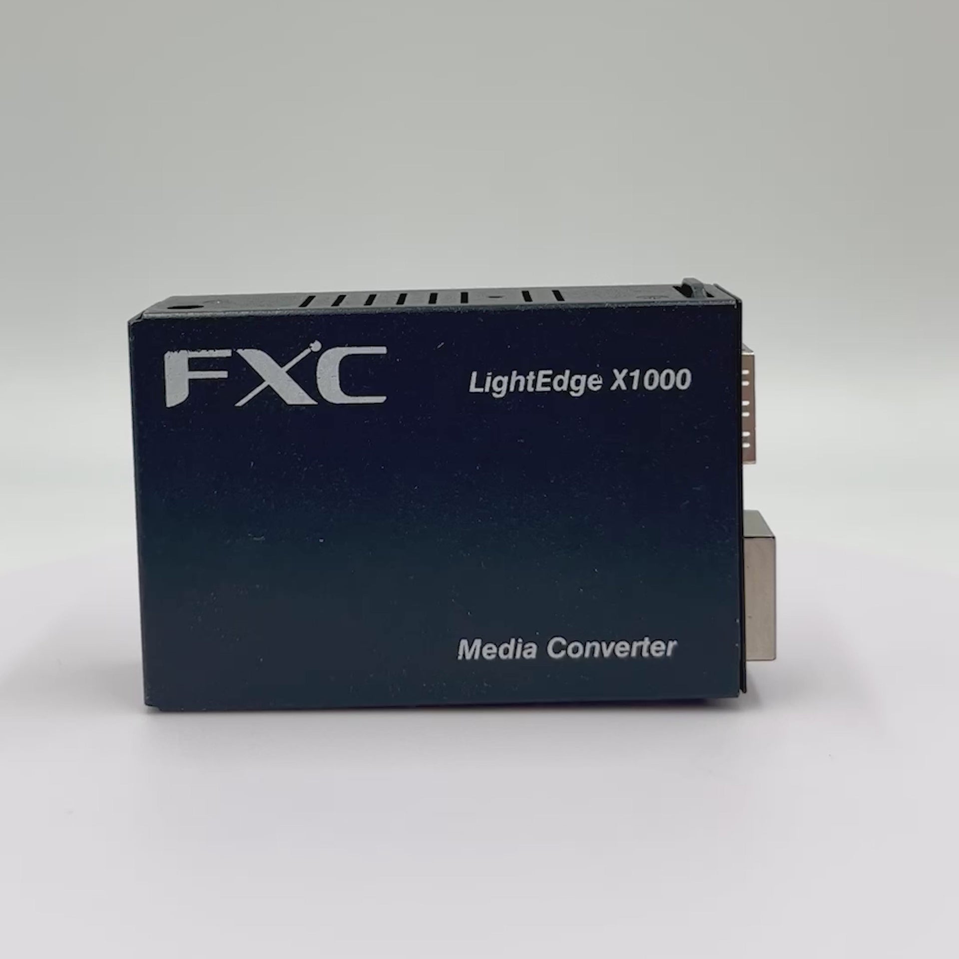 FXC LightEdgeXchange1000シリーズ LEX1841 10/100BASE-T to 100BASE-FX(1芯) メデ – FXC  Direct Shop