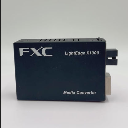 FXC LightEdgeXchange1000シリーズ LEX1841 10/100BASE-T to 100BASE-FX(1芯) メディアコンバータ